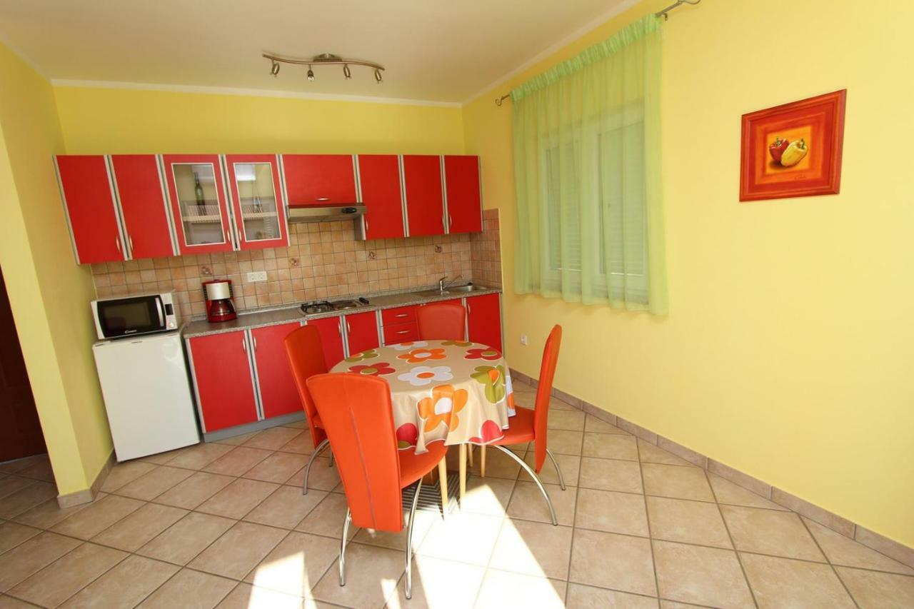 Apartments Elida Rovinj Bagian luar foto