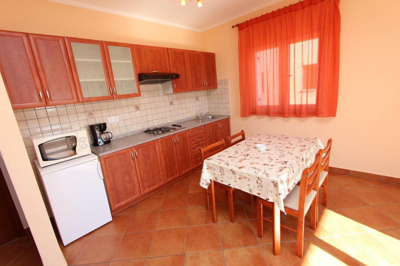 Apartments Elida Rovinj Bagian luar foto