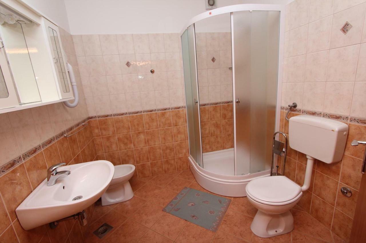 Apartments Elida Rovinj Bagian luar foto